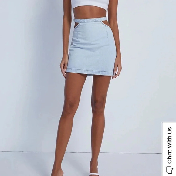 WEWOREWHAT NEW NWT WOMENS DENIM JEAN MINI SKIRT CASUAL SUMMER SPRING SIZE XS M L - Picture 2 of 10